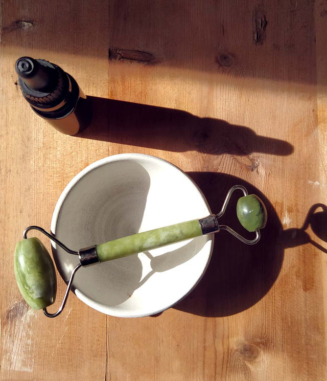 Rodillo de jade, aporta beneficios y mejora el aspecto de tu rostro.