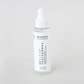 Envase de bruma floral facial reguladora de Beseaskin, 100% orgánica a base de Geranio, Agua Termal y Concentrado de Posidonia con fondo blanco.